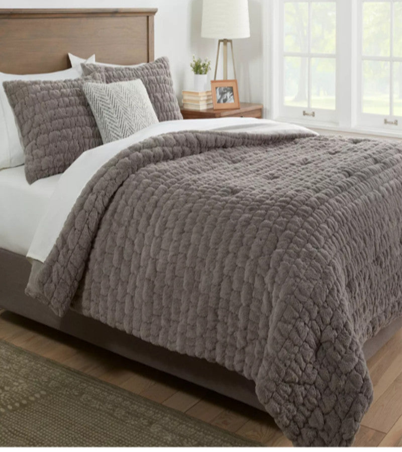PHC50720-3 - 3pc. Fur King Comforter Set Grey